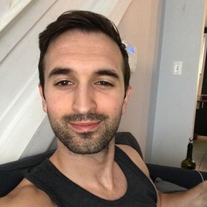 Meet your Posher, Derek